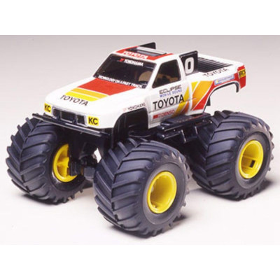 Tamiya 1:32 Toyota Hilux Junior Monster Racer (készlet)