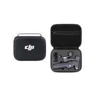 A DJI Osmo Mobile 8 védő PU tokja ideális megoldás a stabilizátor biztonságos tárolására és szállítására. Kiváló minőségű PU és EVA anyagokból készült, amelyek garantálják az ütés-, por- és nedvességállóságot. A kompakt 21 x 16 x 6,5 cm-es méretek és a mindössze 249 g-os kis súly könnyű hordozhatóságot biztosítanak hátizsákban vagy táskában. A tok tökéletes védelmet és rendszerezést kínál az Osmo Mobile 8 és tartozékainak. Elegáns fekete és szürke színekben kapható.