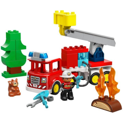 LEGO DUPLO - Tűzoltóautó tömlővel és tűzoltóval