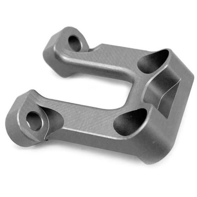 Hliníková výztuha zadní věže tlumičů (pro víko skříně převodovky SW2200413D)