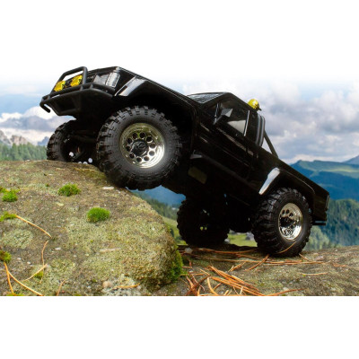 Venture18 Flux 1985 Toyota Hilux SR5 - černý