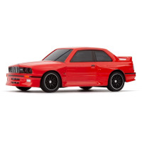 1:64-es RC modell adó nélkül. Teljesen proporcionális kormányzás, hátsókerék-meghajtás, teljes körűen engedélyezett BMW M3 karosszéria. Cserélhető 58mAh-s akkumulátor akár 45 perces vezetési idővel. Első és hátsó LED-es lámpák indexekkel.