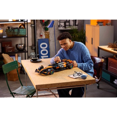 LEGO Technic - McLaren F1 Team MCL39