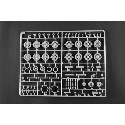 Trombitás Sd.Kfz.9 Tüzérség 1/35 verzió | RCsvet