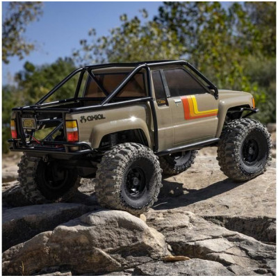 Axial SCX10 III Toyota SR5 1987 1:10 4WD RTR pískový