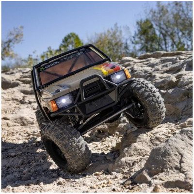 Axial SCX10 III Toyota SR5 1987 1:10 4WD RTR červený