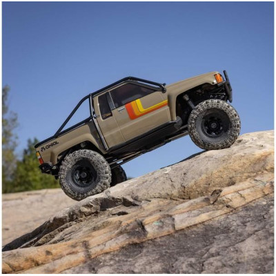 Axial SCX10 III Toyota SR5 1987 1:10 4WD RTR červený