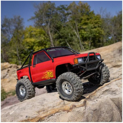 Axial SCX10 III Toyota SR5 1987 1:10 4WD RTR červený