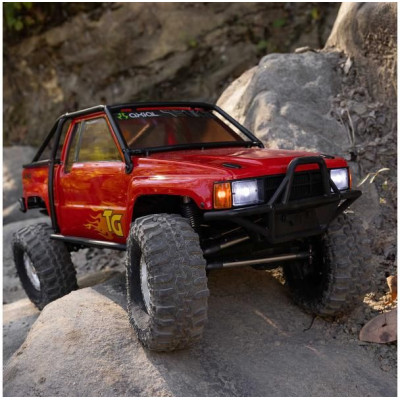 Axial SCX10 III Toyota SR5 1987 1:10 4WD RTR červený