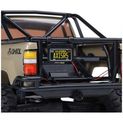 Axial SCX10 III Toyota SR5 1987 1:10 4WD RTR červený