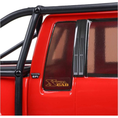 Axial SCX10 III Toyota SR5 1987 1:10 4WD RTR červený