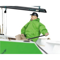 Krick modell – Opcionális kiegészítők Drago vitorláshajóhoz vagy más modellekhez. A kapitány figura készletként kapható. A mozgatható karok és lábak miatt úgy tűnik, mintha ő irányítaná a kormányt és a hajót. A készlet tartalmazza a lézerrel vágott alkatrészeket a test megépítéséhez, 3D nyomtatott fejet, kezeket és cipőket, valamint könnyen ragasztható anyagból készült ruhadarabokat. A figura festetlen.