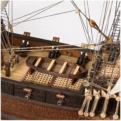 OCCRE Buccaneer pirátská loď 1:100 kit