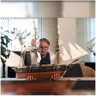 OCCRE Belle Poule 1:90 kit