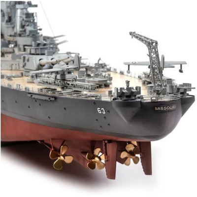 OCCRE USS Missouri 1:200 kit