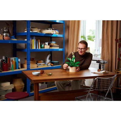 LEGO Botanicals - Lopatkovec