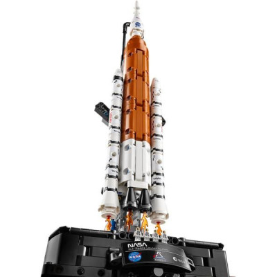 LEGO Technic - Raketa NASA Artemis Space Launch System