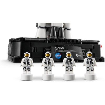 LEGO Technic - Raketa NASA Artemis Space Launch System