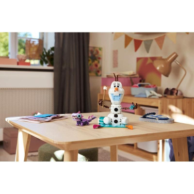 LEGO Disney - Olaf a Bruni na zábavném pikniku