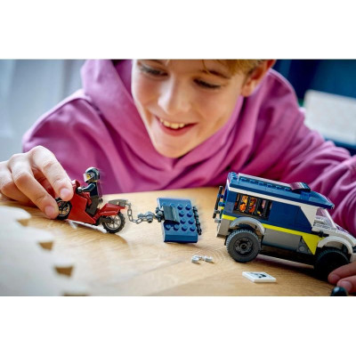 LEGO City - Policejní dodávka pro převoz vězňů