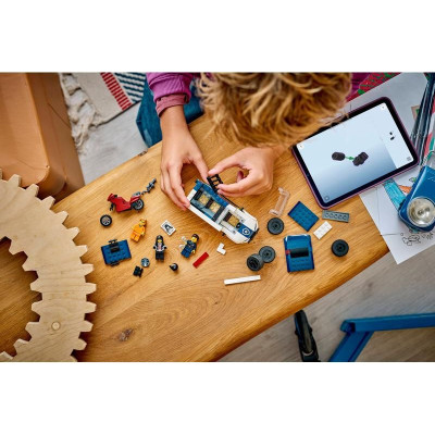 LEGO City - Policejní dodávka pro převoz vězňů