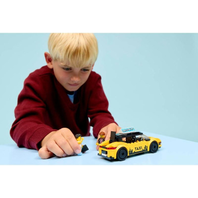 LEGO City - Žlutý taxík