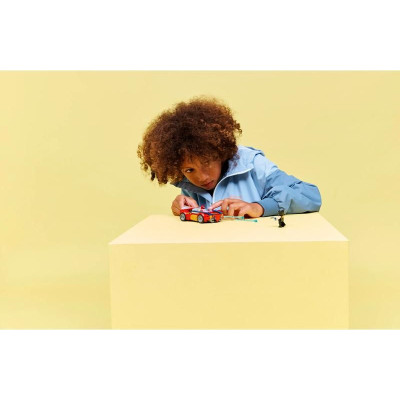 LEGO Marvel - Spider-Man a auto vs. venomizovaný Wolverine