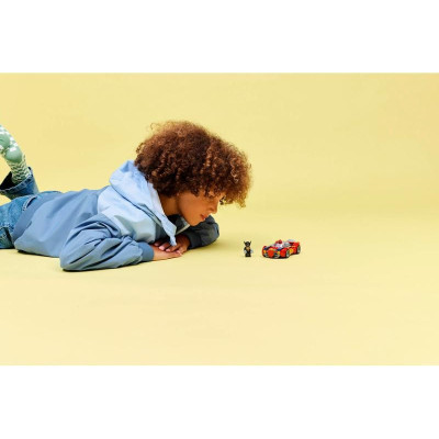 LEGO Marvel - Spider-Man a auto vs. venomizovaný Wolverine