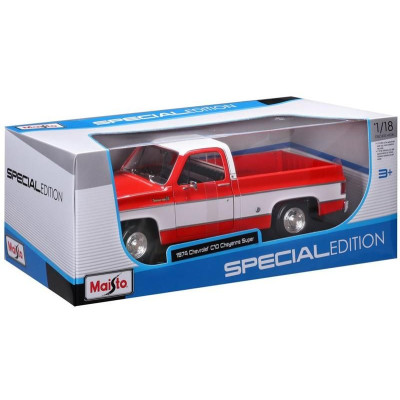 Maisto Chevrolet C10 Cheyenne Super 1:18 1974 červeno-bílá