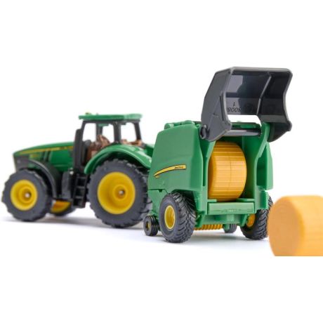 SIKU Blister - John Deere traktor s balíkovačkou