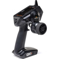 Spektrum DX Pro+ kormánykerékre szerelhető 12 csatornás adóegység kiváló, testreszabható ergonómiával, kettős DSMR+ és SLT protokollal, valamint Spektrum Smart támogatással. 250 modell memóriája, nagyméretű LCD kijelző, intuitív vezérlés, széleskörű beállítási lehetőségek. Rezgő értesítések.