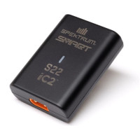 Spektrum G2 Smart S22 töltő 2-3 cellás Smart G2 LiPo akkumulátorokhoz IC2 csatlakozóval, USB-C csatlakozóról táplálva. LED kijelző, méretek 50 x 36 x 14 mm, súly 18 g. Töltőáram akár 2 A. Töltési teljesítmény max. 20 W.