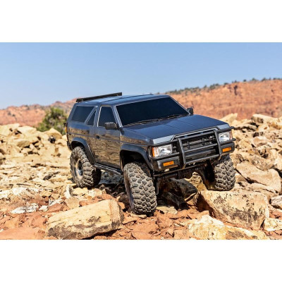 Traxxas TRX-4 Nissan Pathfinder 1988 1:10 RTR stříbrný