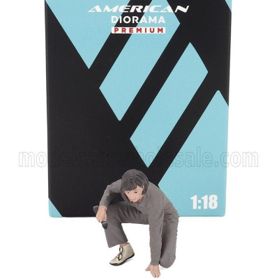 AMERICAN DIORAMA FIGURES GILR TOP TUNER 1 - VARIOUS 1/18