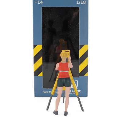 ATLANTIC FIGURES GIRL - ROAD CONSTRUCTION TEAM - AYLA - VARIOUS 1/18