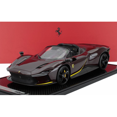 BBR MODELS FERRARI DAYTONA SP3 SERIE ICONA OPEN ROOF 2022 - CON VETRINA - WITH SHOWCASE - ROSSO RUBINO - RED YELLOW 1/12