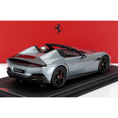 BBR MODELS FERRARI 12CILINDRI V12 830cv SPIDER OPEN 2024 - CON VETRINA - WITH SHOWCASE - GRIGIO TITANIO - GREY 1/18