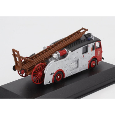 EDICOLA DENNIS F12 TANKER TRUCK SCALA FIRE ENGINE 1951 - RED WHITE 1/72