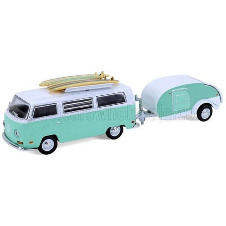 GREENLIGHT VOLKSWAGEN T1 TYPE 2 MINIBUS WITH SURFBOARDS + TEARDROP TRAILER 1971 - LIGHT GREEN WHITE 1/64