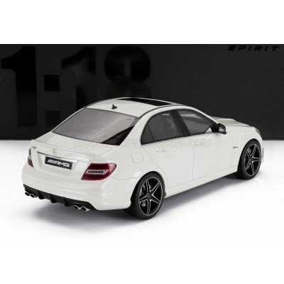 GT SPIRIT MERCEDES BENZ C-CLASS C63 AMG 2007 - DIAMOND WHITE 1/18
