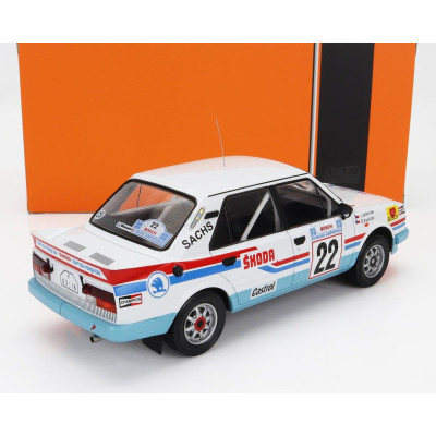 IXO MODELS ŠKODA 130LR N 22 RALLY ACROPOLIS 1986 SVATOPLUK KVAIZAR - JIRI JANECEK - WHITE LIGHT BLUE 1/18