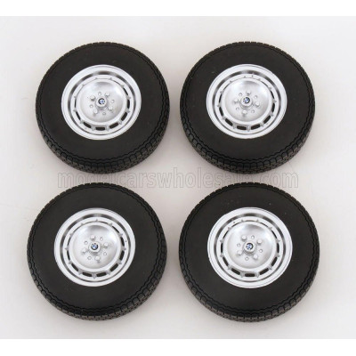 KK SCALE ACCESSORIES SET 4X WHEELS AND RIMS FOR BMW 2002 1971 - BLACK CHROME 1/12