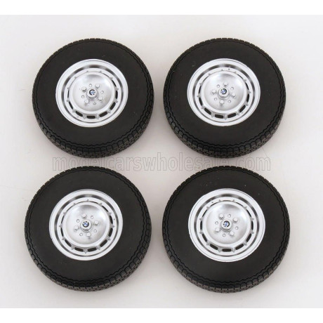 KK SCALE ACCESSORIES SET 4X WHEELS AND RIMS FOR BMW 2002 1971 - BLACK CHROME 1/12