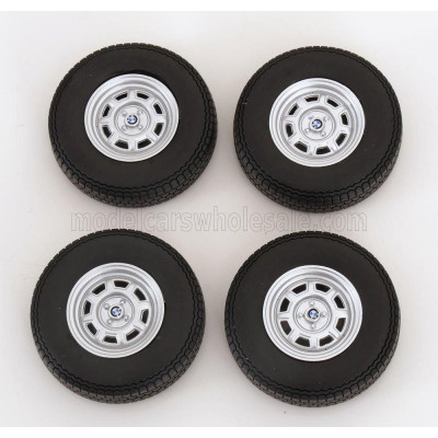 KK SCALE ACCESSORIES SET 4X WHEELS AND RIMS FOR BMW 2002 1971 - BLACK CHROME 1/12