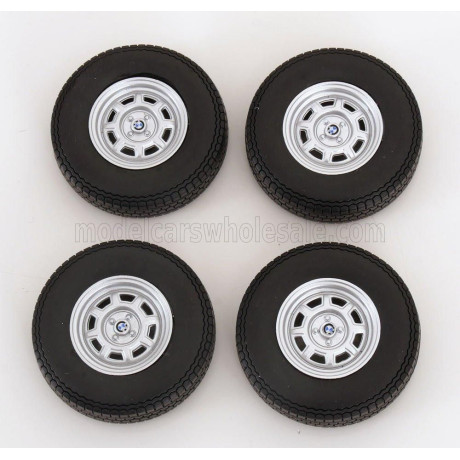 KK SCALE ACCESSORIES SET 4X WHEELS AND RIMS FOR BMW 2002 1971 - BLACK CHROME 1/12