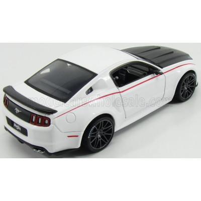 MAISTO FORD USA MUSTANG COUPE STREET RACER 2014 - WHITE BLACK 1/24