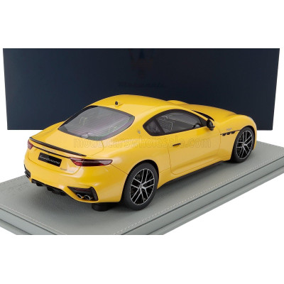 MASERATI MODELS MASERATI GRANTURISMO TROFEO 2023 - CON VETRINA - WITH SHOWCASE - GIALLO CORSA - YELLOW 1/18