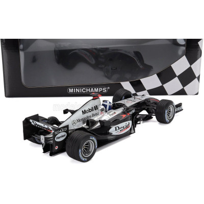 MINICHAMPS McLAREN F1  MP4/19 N 5 SEASON 2004 DAVID COULTHARD - BLACK SILVER 1/18