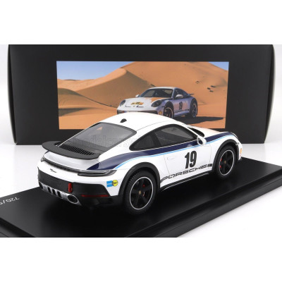 SPARK MODEL PORSCHE 911 992 COUPE N 19 RALLY DAKAR DESIGN 2022 - CON VETRINA - WITH SHOWCASE - WHITE BLUE 1/18