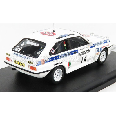 TROFEU VAUXHALL CHEVETTE HSR (night version) N 14 RALLY CIRCUIT OF IRELAND 1982 B.FAGAN - K.JOHNSTON - WHITE 1/43